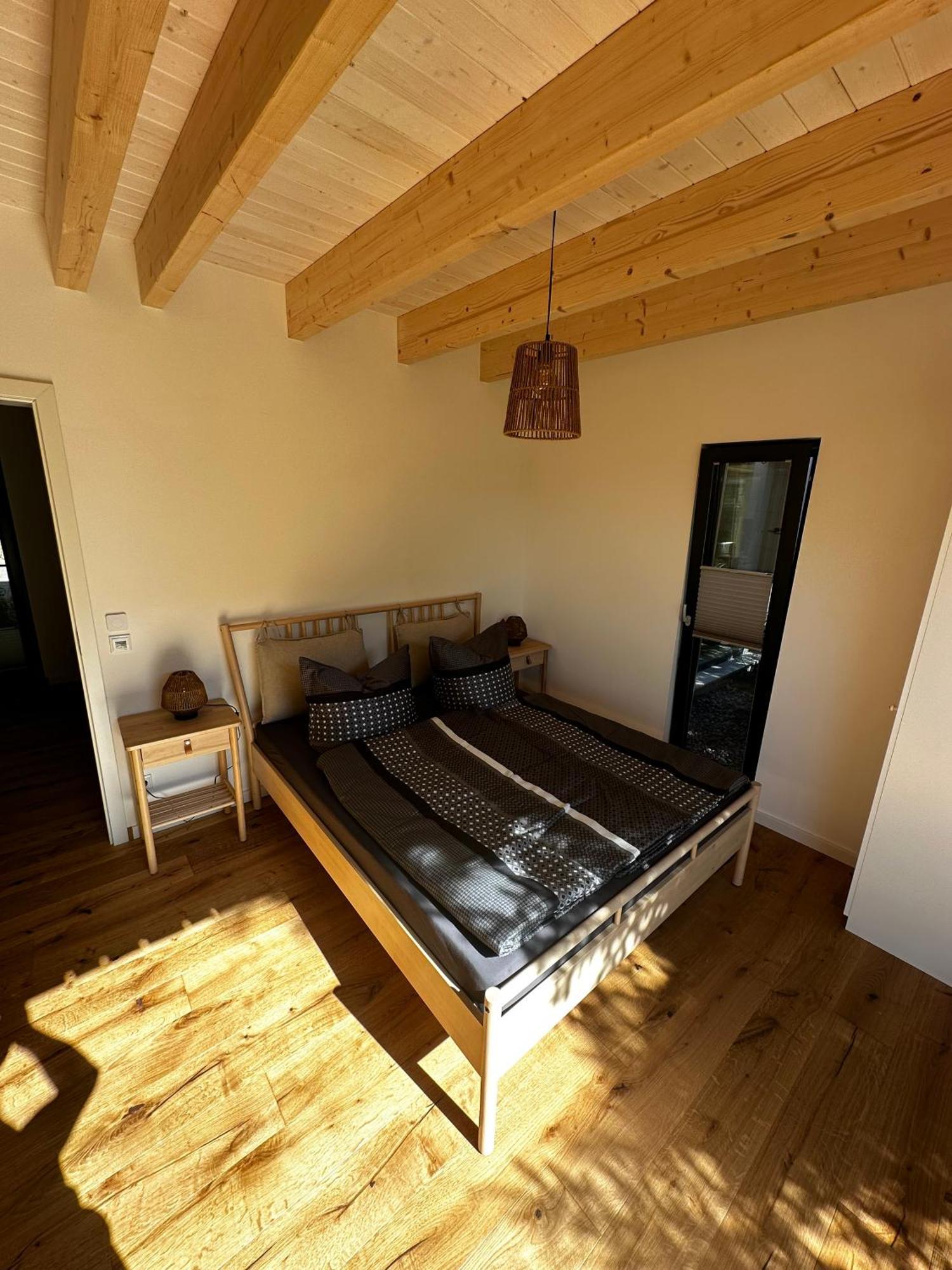 Ferienwohnung Stenja - Made Of Wood Dresden Exterior foto